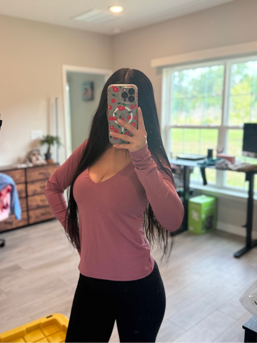 Wild Fable Mauve Long Sleeve V-Neck T-Shirt S Solid Pullover Basic Active Top